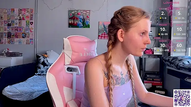 Chanel Gill online show from 04-17-26, 03:59