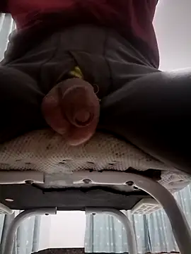 Snapshot of shezai1075461868 chatting on 02-21-26, 05:47 shezai1075461868 online show from 02-21-26, 05:47