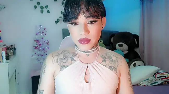 Snapshot of little_star_porn chatting on 12-13-24, 11:02 little star porn online show from 12-13-24, 11:02