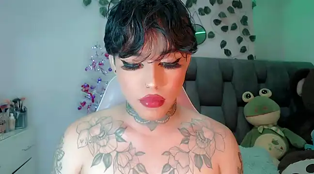 Snapshot of little_star_porn chatting on 12-14-24, 02:01 little star porn online show from 12-14-24, 02:01