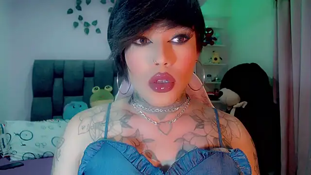 Snapshot of little_star_porn chatting on 01-07-25, 11:16 little star porn online show from 01-07-25, 11:16