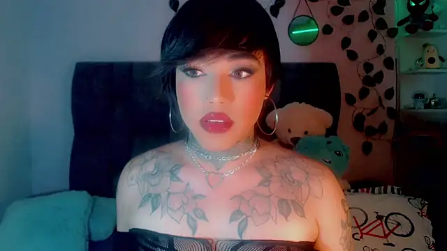 Snapshot of little_star_porn chatting on 01-10-25, 05:47 little star porn online show from 01-10-25, 05:47