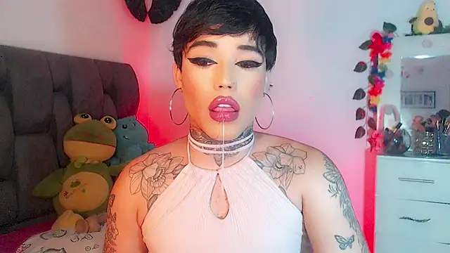 Snapshot of little_star_porn chatting on 01-22-25, 08:40 little star porn online show from 01-22-25, 08:40