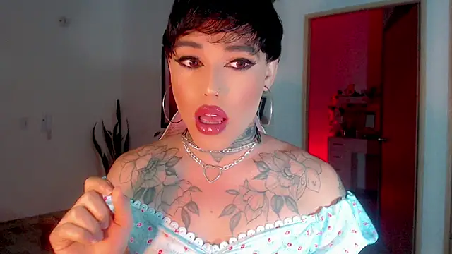 Snapshot of little_star_porn chatting on 01-25-25, 05:51 little star porn online show from 01-25-25, 05:51