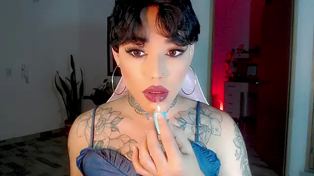 Snapshot of little_star_porn chatting on 01-27-25, 12:22 little star porn online show from 01-27-25, 12:22