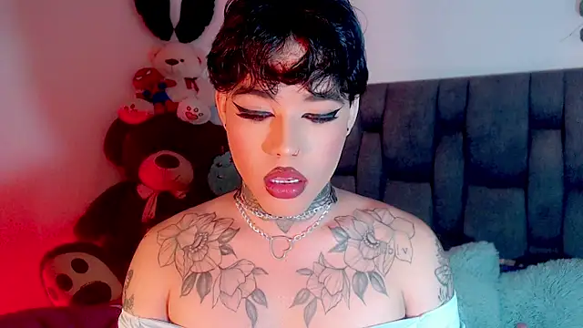 Snapshot of little_star_porn chatting on 02-13-25, 02:20 little star porn online show from 02-13-25, 02:20