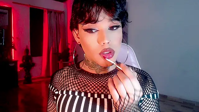 Snapshot of little_star_porn chatting on 02-22-25, 11:46 little star porn online show from 02-22-25, 11:46