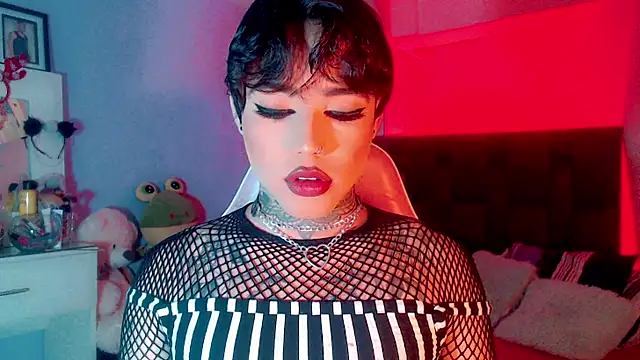 Snapshot of little_star_porn chatting on 03-06-25, 10:41 little star porn online show from 03-06-25, 10:41