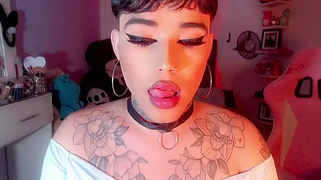 Snapshot of little_star_porn chatting on 03-14-25, 03:14 little star porn online show from 03-14-25, 03:14