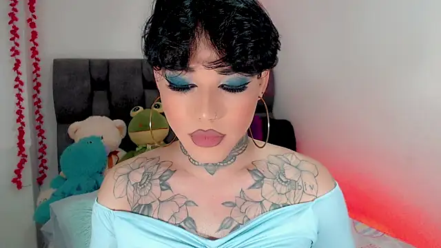 Snapshot of little_star_porn chatting on 10-11-25, 12:04 little star porn online show from 10-11-25, 12:04