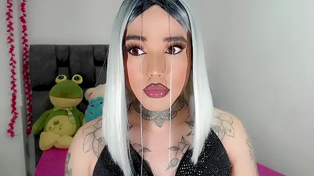 Snapshot of little_star_porn chatting on 10-22-25, 02:28 little star porn online show from 10-22-25, 02:28