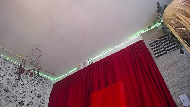 hornytsblonde online show from 02-11-26, 01:27