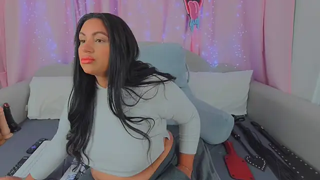 MeghanXO online show from 11-01-25, 01:24