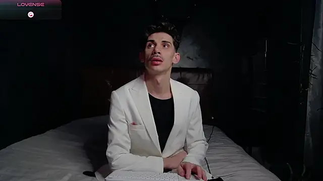 DanielCrush1 online show from 11-26-25, 04:30