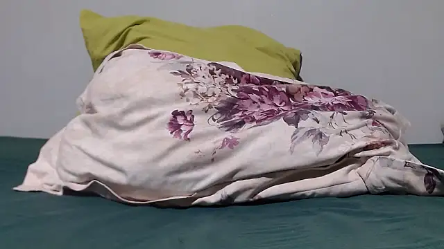 Queenofthenightx online show from 09-12-25, 04:29