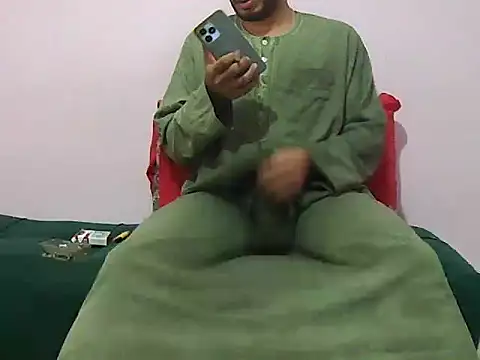 Snapshot of foxsanSs chatting on 01-19-26, 12:03 foxsanSs online show from 01-19-26, 12:03