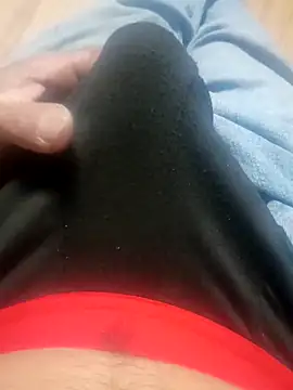 Snapshot of juice753 chatting on 12-19-25, 09:33 juice753 online show from 12-19-25, 09:33