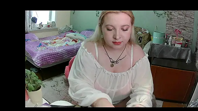 Snapshot of caramel_maria chatting on 10-26-25, 06:52 caramel maria online show from 10-26-25, 06:52