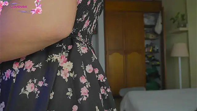 GabriSaenz online show from 06-24-26, 01:21