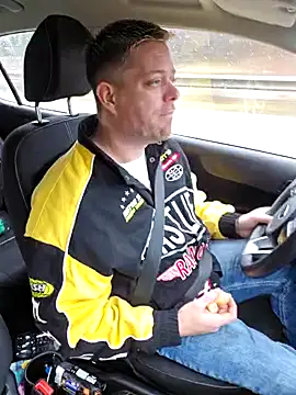 Trucker Hunter online show from 12-03-24, 09:22