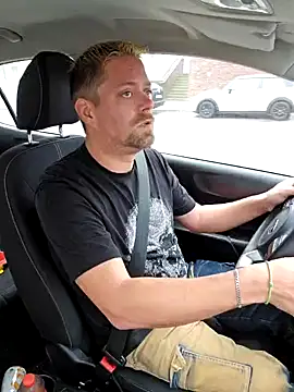 Trucker Hunter online show from 01-18-25, 12:15