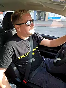 Trucker Hunter online show from 03-09-25, 09:46