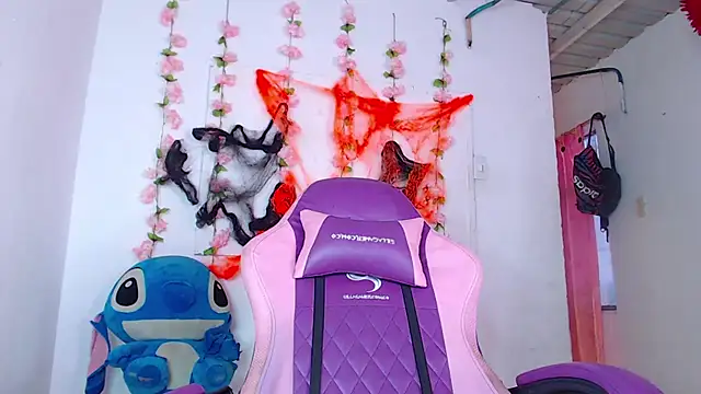 Briannabrachho online show from 11-18-25, 03:05