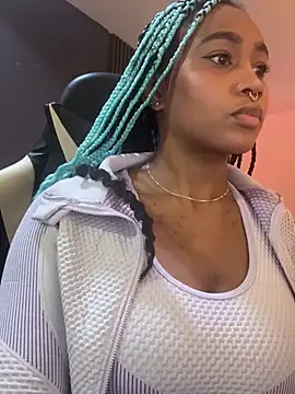 Snapshot of AgataRinaldi chatting on 01-18-26, 02:10 AgataRinaldi online show from 01-18-26, 02:10