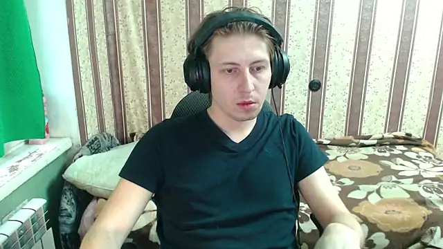 darienlarge online show from 10-26-25, 12:22