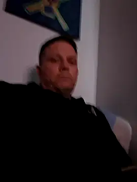 curiouscock38 online show from 11-11-25, 07:47