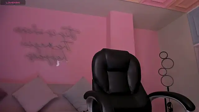 ErikaBenz  online show from 01-18-26, 12:09