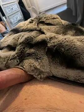 Snapshot of Furdale chatting on 01-01-25, 12:44 Furdale online show from 01-01-25, 12:44