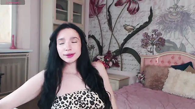 AliciaBow online show from 10-23-25, 01:43