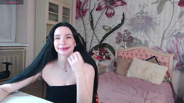 AliciaBow online show from 11-19-25, 02:17