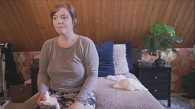 TessaWinter online show from 05-20-26, 02:34