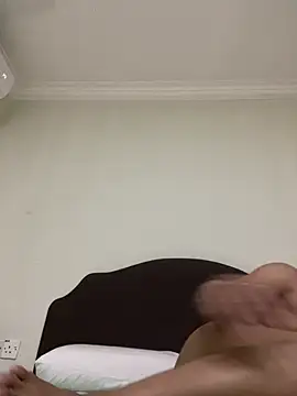 Snapshot of Sanieku chatting on 02-23-26, 09:06 Sanieku online show from 02-23-26, 09:06