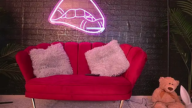 ScarlettQuate online show from 12-23-24, 05:54