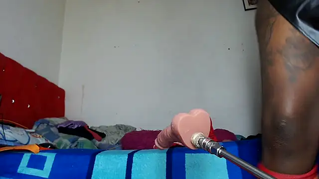 Snapshot of Devill_x chatting on 06-23-26, 01:31 Devill x online show from 06-23-26, 01:31