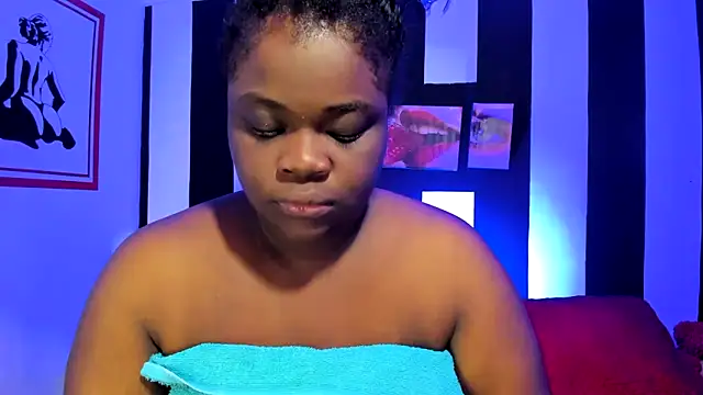 Snapshot of YeminaLeman chatting on 03-12-25, 10:05 YeminaLeman online show from 03-12-25, 10:05