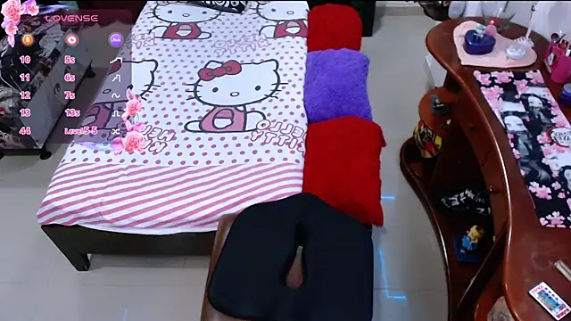 lufek23 online show from 02-19-25, 12:35