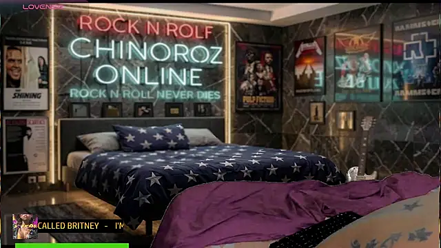 Snapshot of chino_roz chatting on 06-17-26, 01:23 chino roz online show from 06-17-26, 01:23