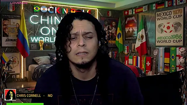 Snapshot of chino_roz chatting on 07-06-26, 07:49 chino roz online show from 07-06-26, 07:49