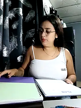 Latina sexy1 online show from 02-14-26, 12:51