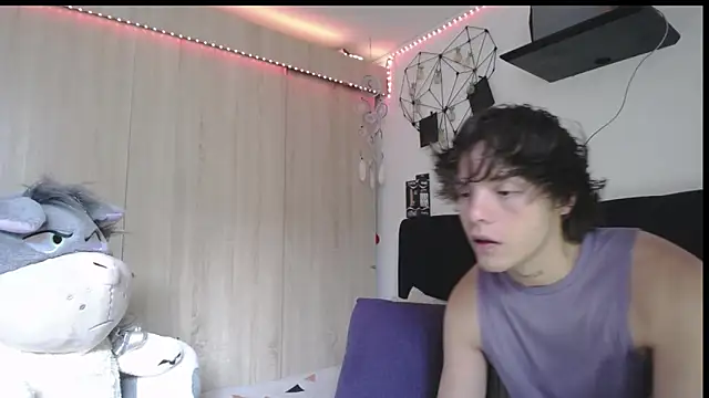 Santiago kiler online show from 04-09-26, 04:01