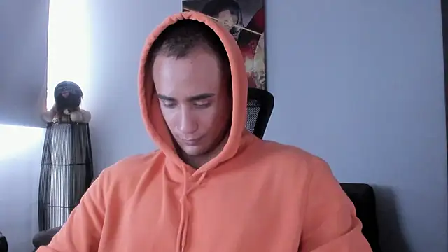 Snapshot of AlexRivera6 chatting on 12-18-24, 08:03 AlexRivera6 online show from 12-18-24, 08:03