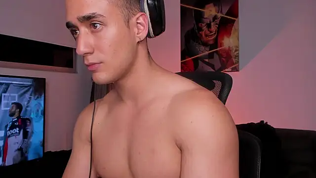 Snapshot of AlexRivera6 chatting on 01-23-25, 04:19 AlexRivera6 online show from 01-23-25, 04:19