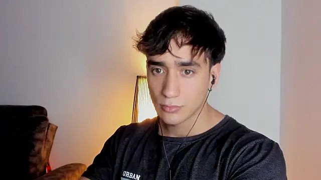 AlexRivera6 online show from 12-16-25, 10:04