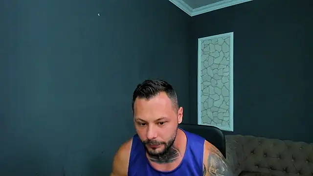 Snapshot of BrianHunts chatting on 07-06-26, 04:53 BrianHunts online show from 07-06-26, 04:53