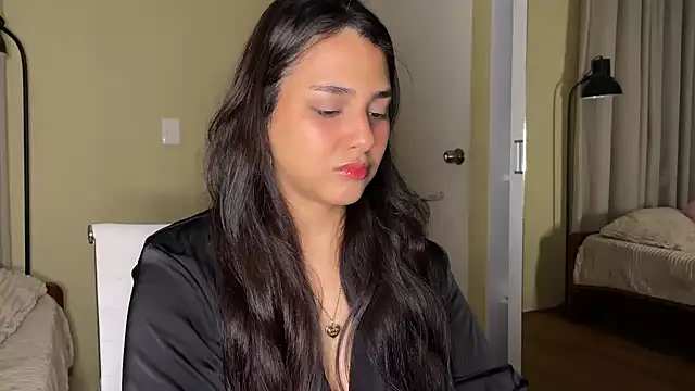 Snapshot of xSelena chatting on 05-05-26, 04:53 xSelena online show from 05-05-26, 04:53
