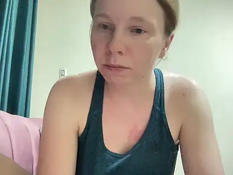 SweetLucy96 online show from 10-30-25, 07:25